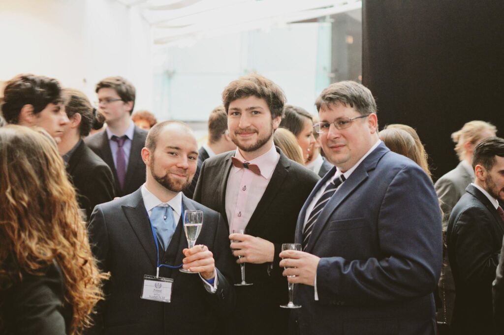 L'IRIS MUN a représenté les couleurs d'IRIS Sup' aux conférences d'Édimbourg et de Dublin !