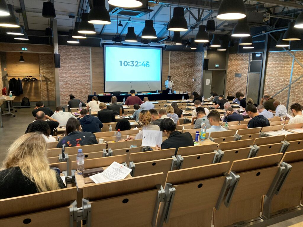 Retour sur la semaine d’examens des étudiants à distance IRIS Sup’