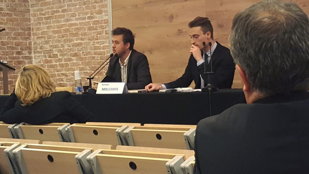 Première conférence de Accès Défense, une initiative des étudiants d'IRIS Sup'