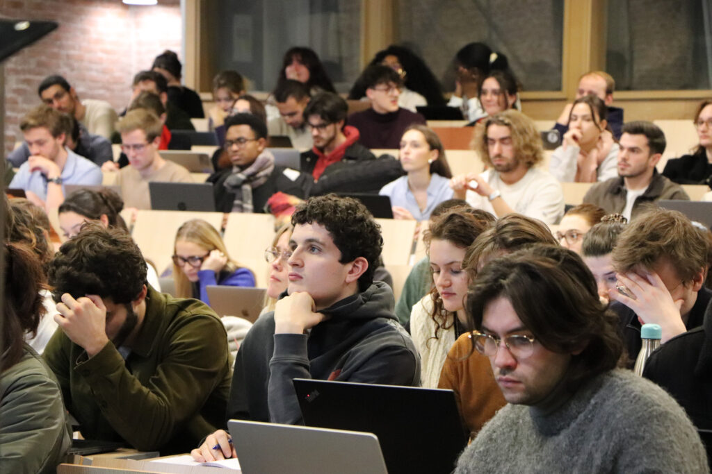 Conférence sur les enjeux géopolitiques de la Caraïbe