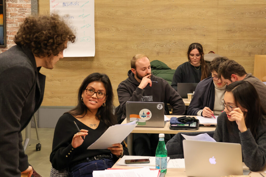 Simulations pour les étudiants en GEOECO et DEFSEC