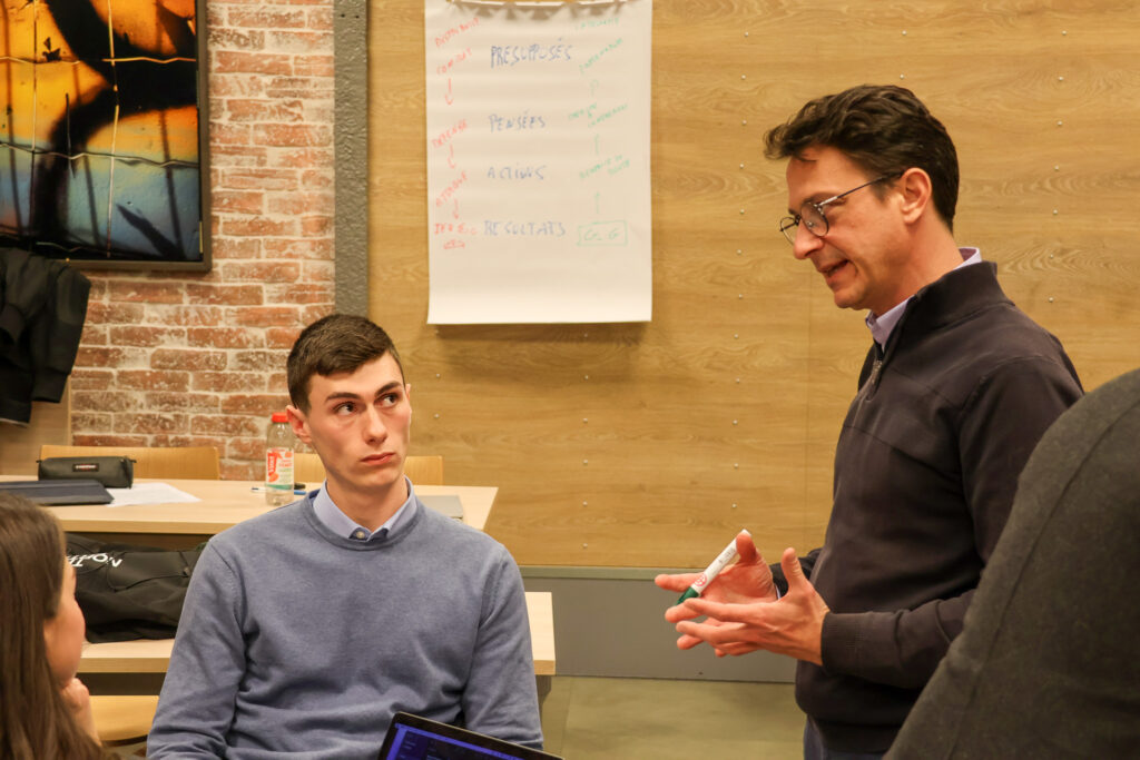 Simulations pour les étudiants en GEOECO et DEFSEC