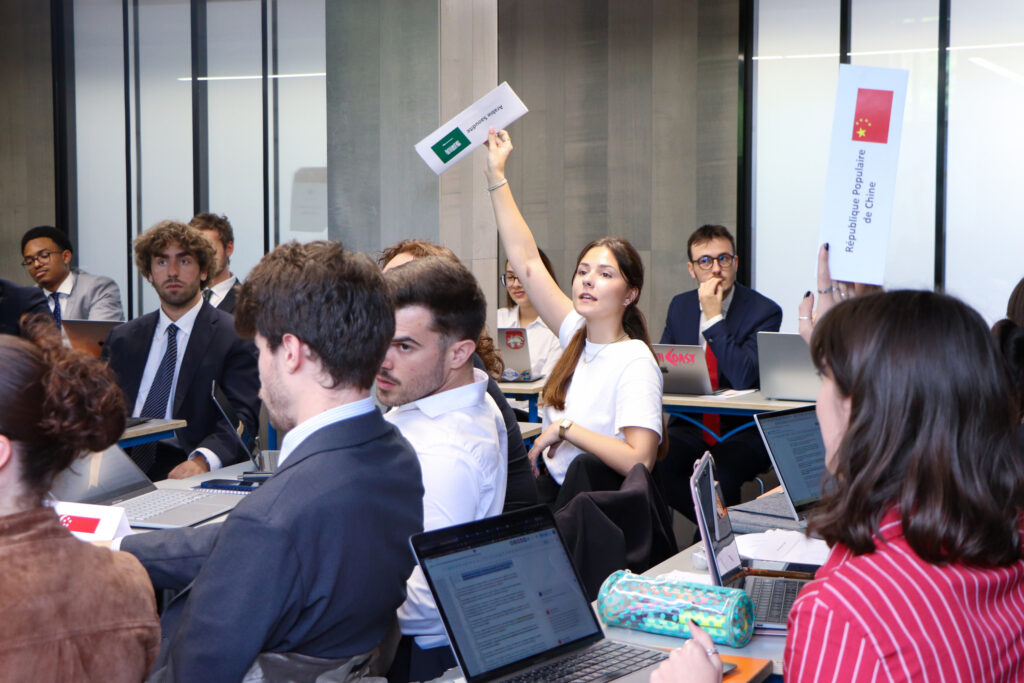 Plongée au cœur des négociations internationales pour les étudiants de 1re année