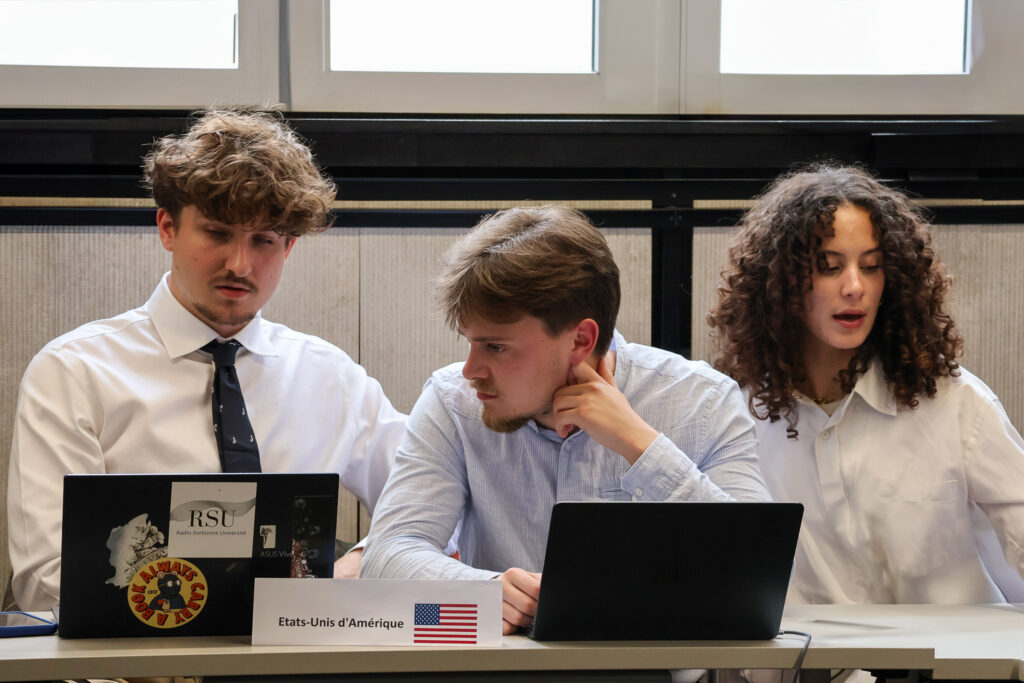 Plongée au cœur des négociations internationales pour les étudiants de 1re année