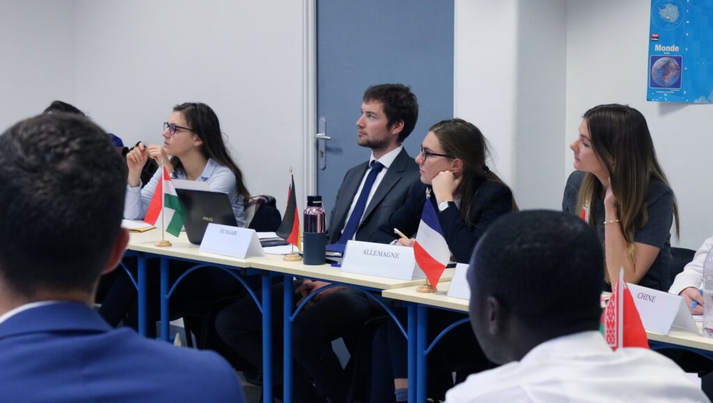 Exercice de simulation internationale pour les étudiants en Défense, sécurité et gestion de crise