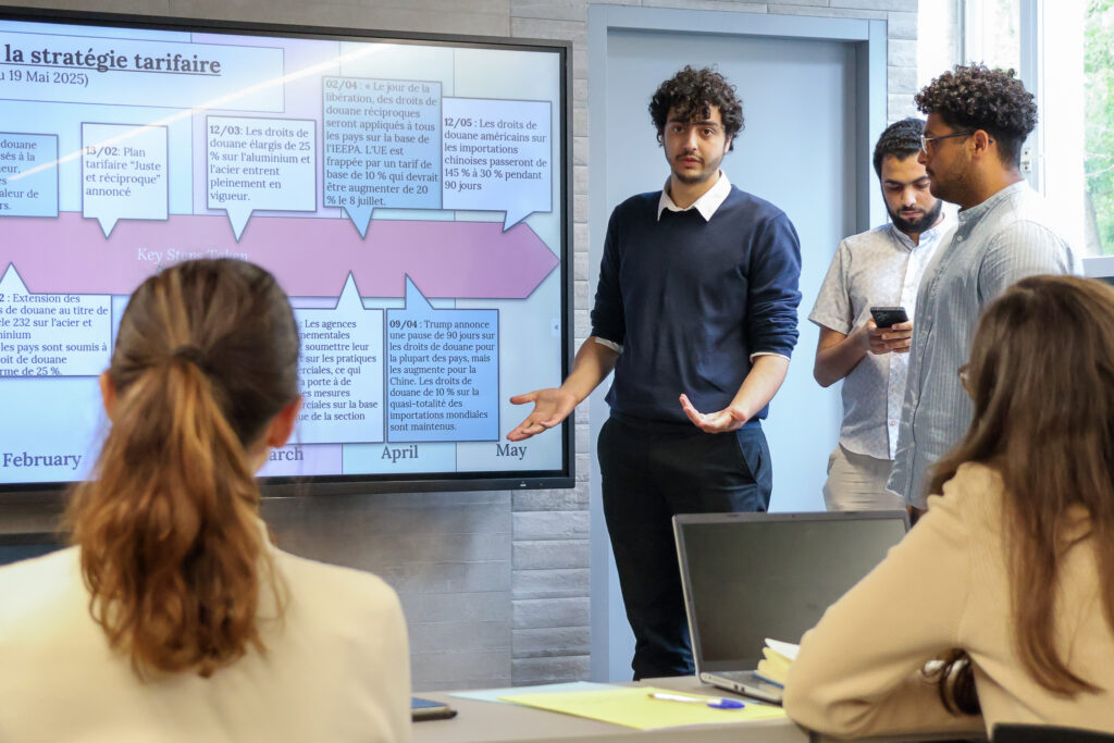 Les étudiantes et étudiants de GéoÉco présentent leurs projets consultant junior devant un jury de professionnels