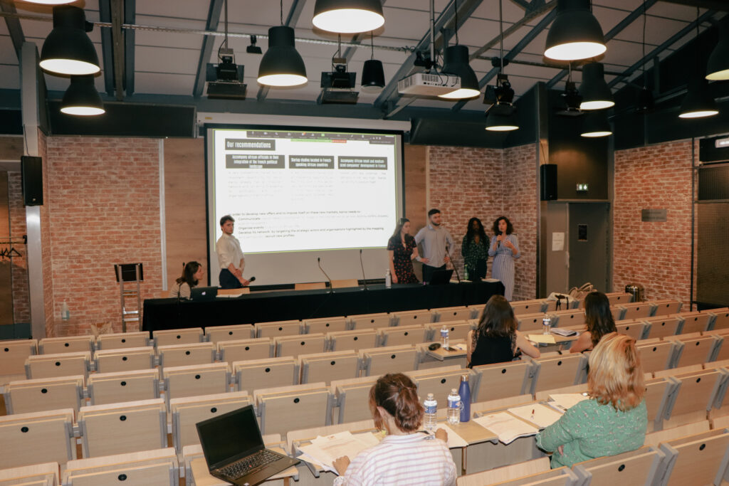 Les étudiants GéoÉco présentent leurs projets consultant junior au jury final