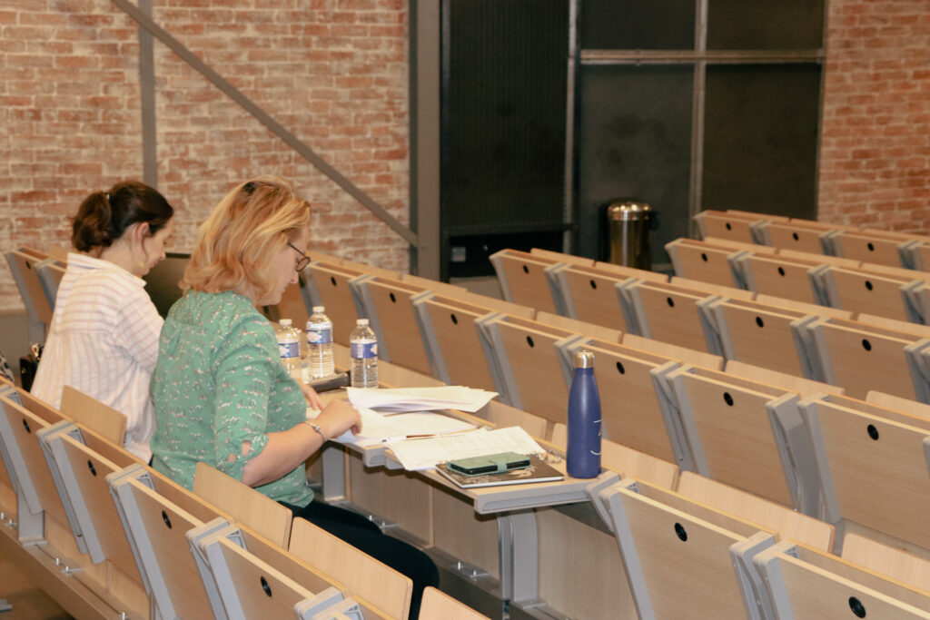 Les étudiants GéoÉco présentent leurs projets consultant junior au jury final