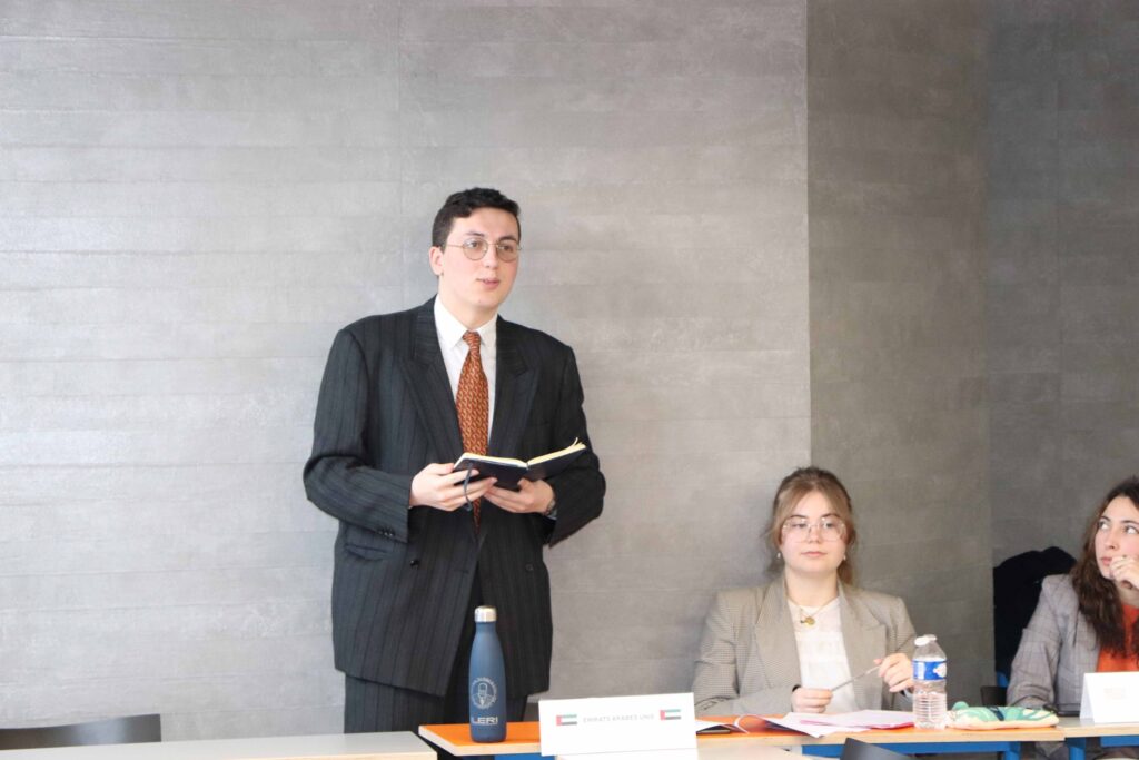 Exercice de simulation de négociation internationale pour les étudiantes et étudiants de 1re année