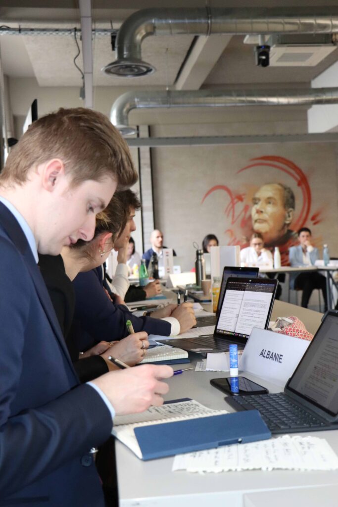 Exercice de simulation de négociation internationale pour les étudiantes et étudiants de 1re année