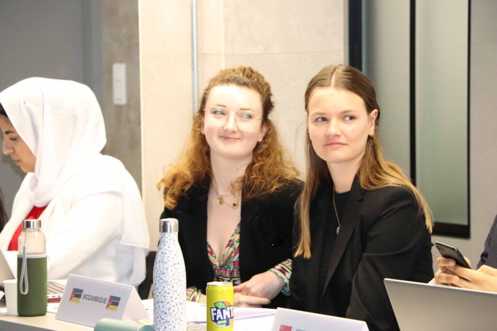 Exercice de simulation de négociation internationale pour les étudiantes et étudiants de 1re année