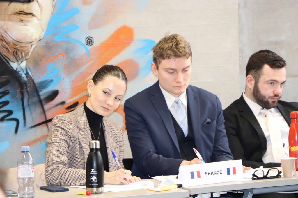 Exercice de simulation de négociation internationale pour les étudiantes et étudiants de 1re année