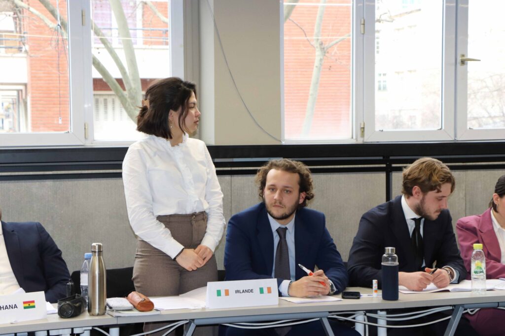 Exercice de simulation de négociation internationale pour les étudiantes et étudiants de 1re année