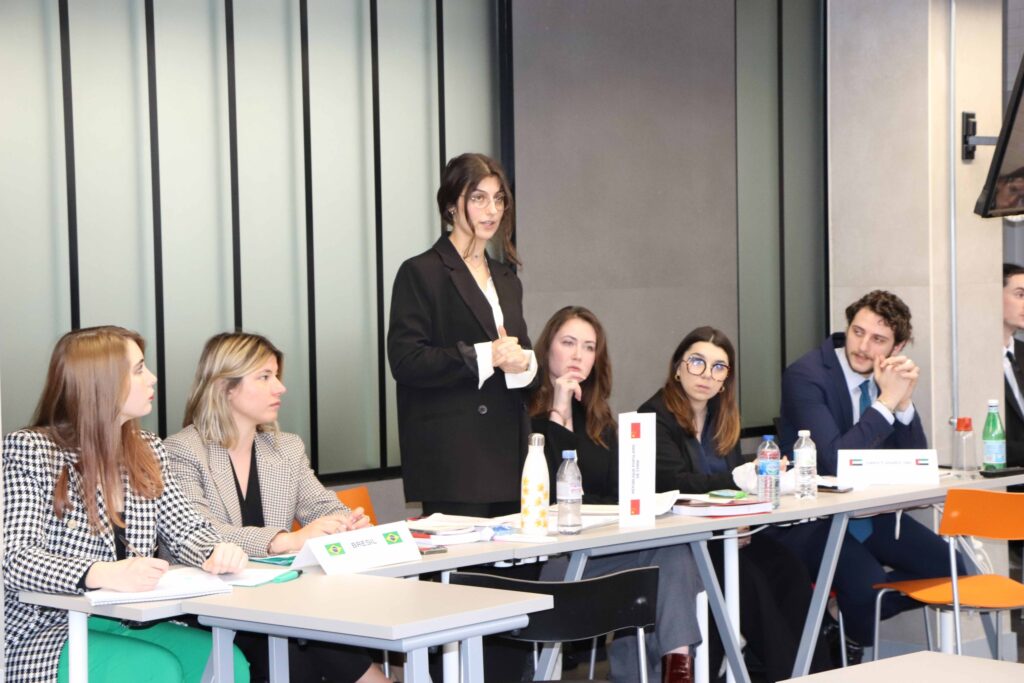 Exercice de simulation de négociation internationale pour les étudiantes et étudiants de 1re année