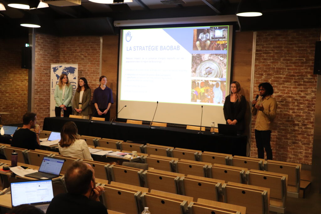 Les Manager de programmes internationaux ont présenté leurs proposals devant un jury de professionnels