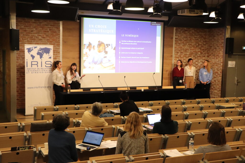 Les Manager de programmes internationaux ont présenté leurs proposals devant un jury de professionnels