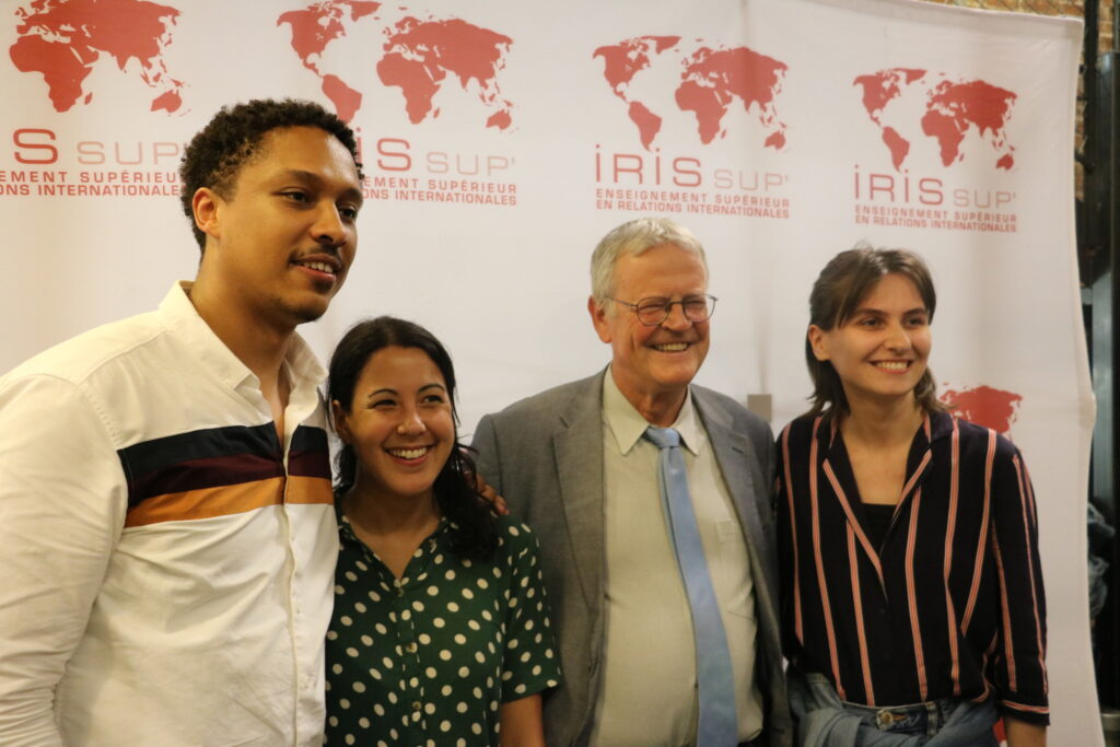 Les étudiants à distance IRIS Sup' à Paris pour leurs examens