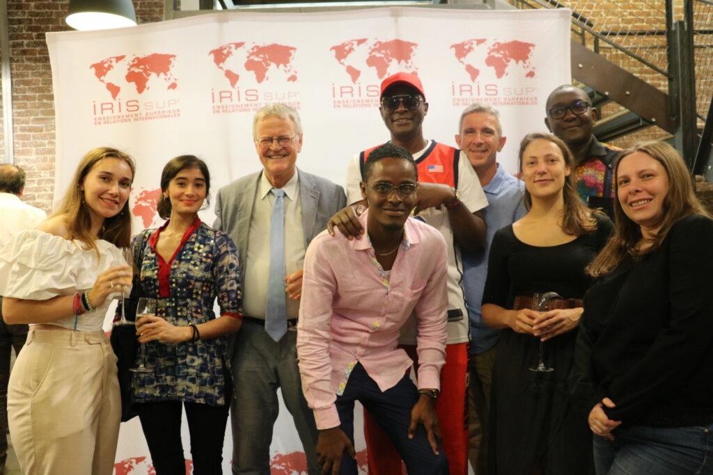 Les étudiants à distance IRIS Sup' à Paris pour leurs examens