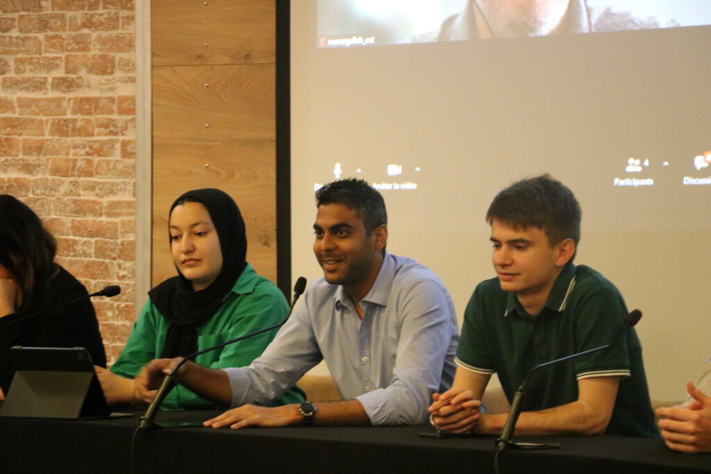 Les étudiants à distance IRIS Sup' à Paris pour leurs examens