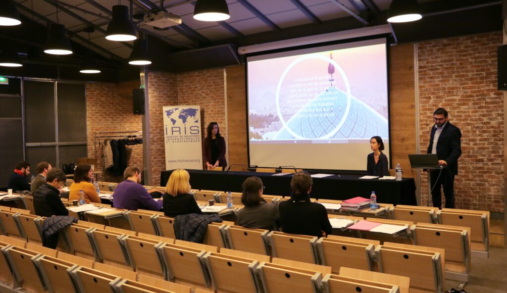 Les étudiants RPI présentent leurs projets devant les ONG