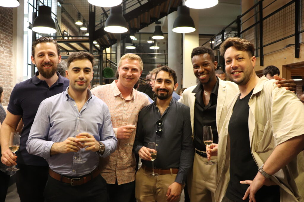 Les étudiants et étudiantes en enseignement à distance étaient à Paris pour leur semaine d'examens