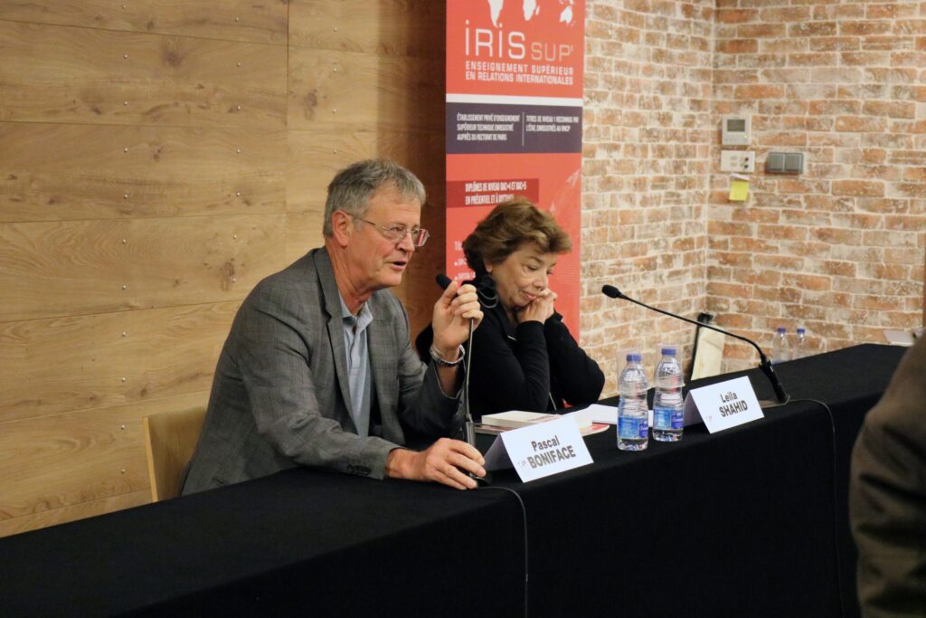 Conférence de Madame Leïla Shahid, ancienne déléguée générale de l'Autorité palestinienne en France, devant les étudiants d'IRIS Sup'