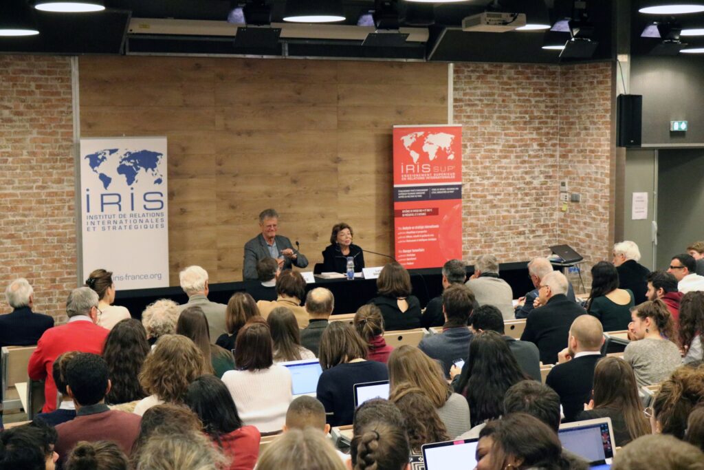 Conférence de Madame Leïla Shahid, ancienne déléguée générale de l'Autorité palestinienne en France, devant les étudiants d'IRIS Sup'