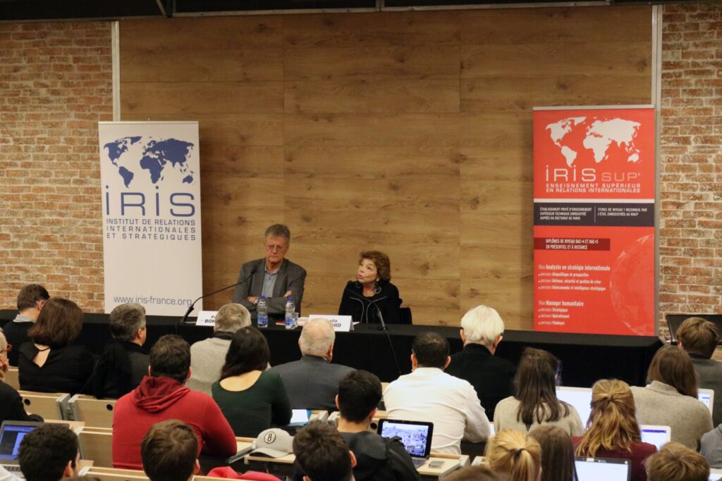 Conférence de Madame Leïla Shahid, ancienne déléguée générale de l'Autorité palestinienne en France, devant les étudiants d'IRIS Sup'