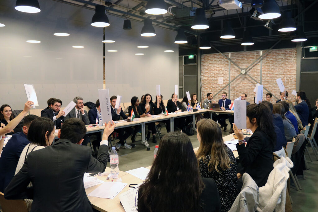 Exercice de simulation de négociation internationale pour la promotion Géopolitique et prospective