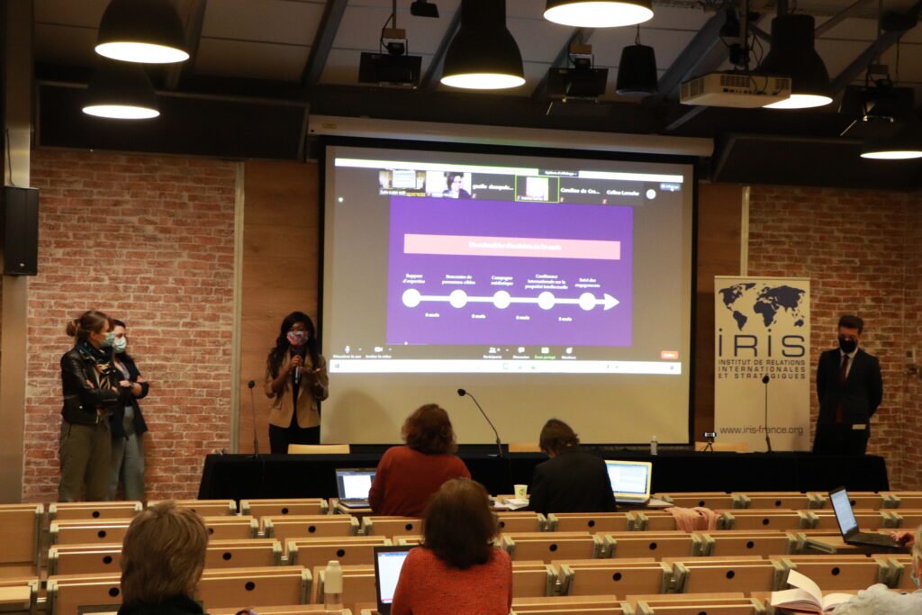 Les Managers de programmes internationaux – Humanitaire et Développement présentent leurs proposals devant un jury de professionnels