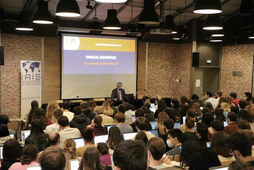 Conférence inaugurale autour de Pascal Boniface, directeur de l'IRIS