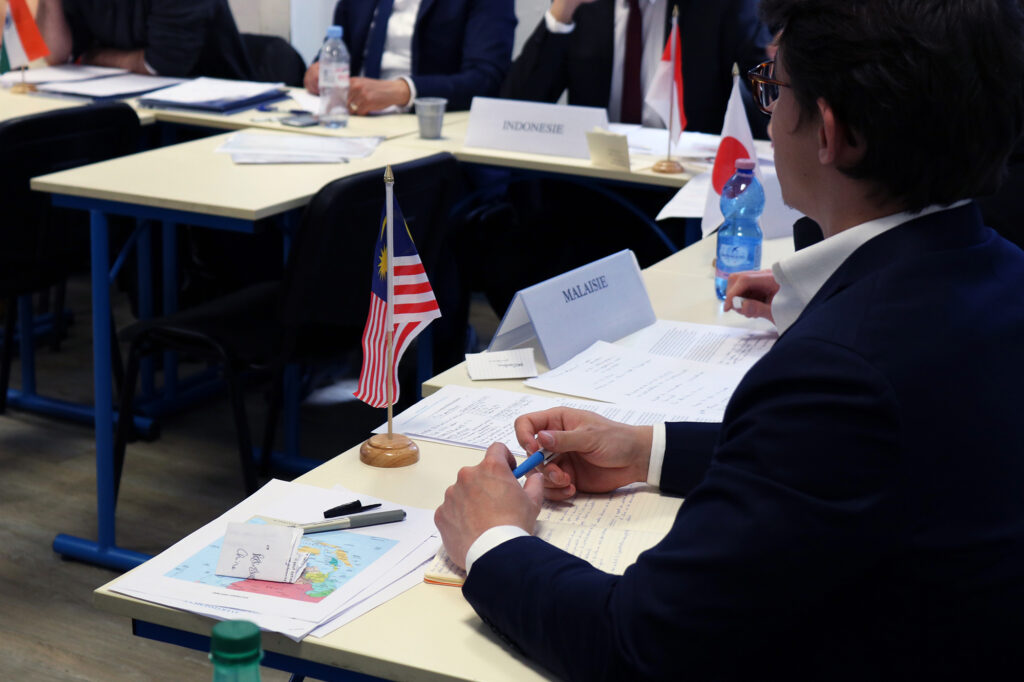 Exercice de simulation de négociation internationale pour les étudiants de 1e année