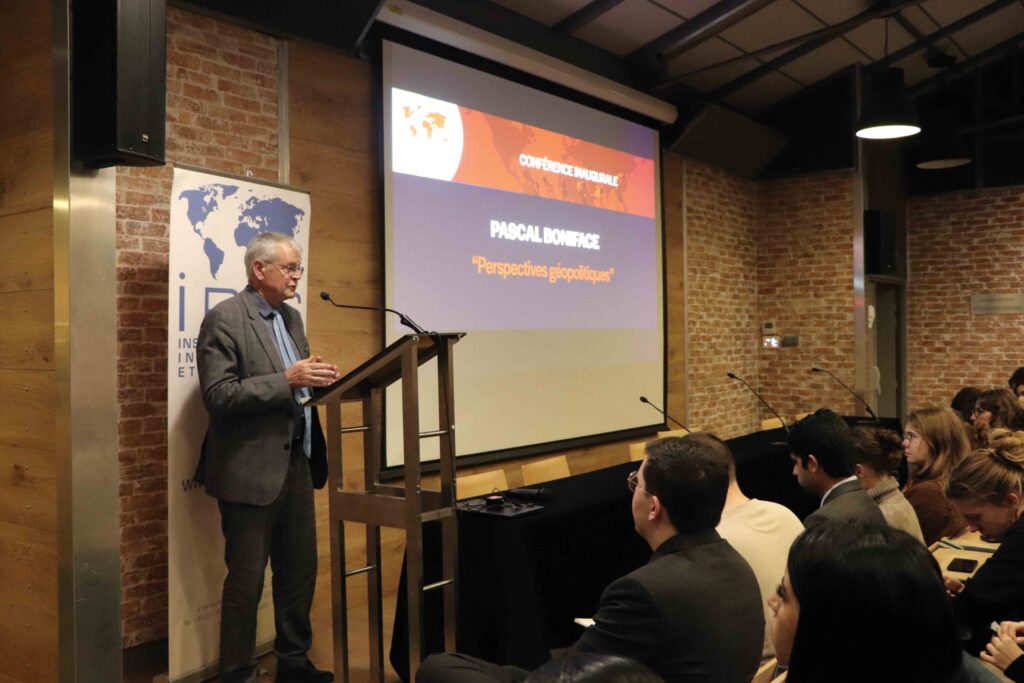 Retour sur la conférence inaugurale de Pascal Boniface, directeur de l'IRIS
