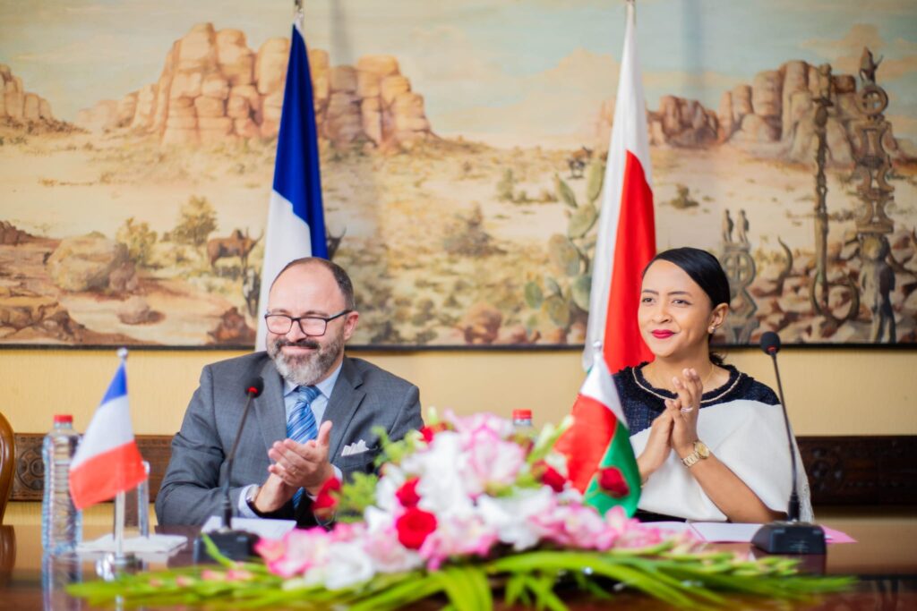 IRIS Sup' accompagne le renforcement des compétences stratégiques des cadres malgaches