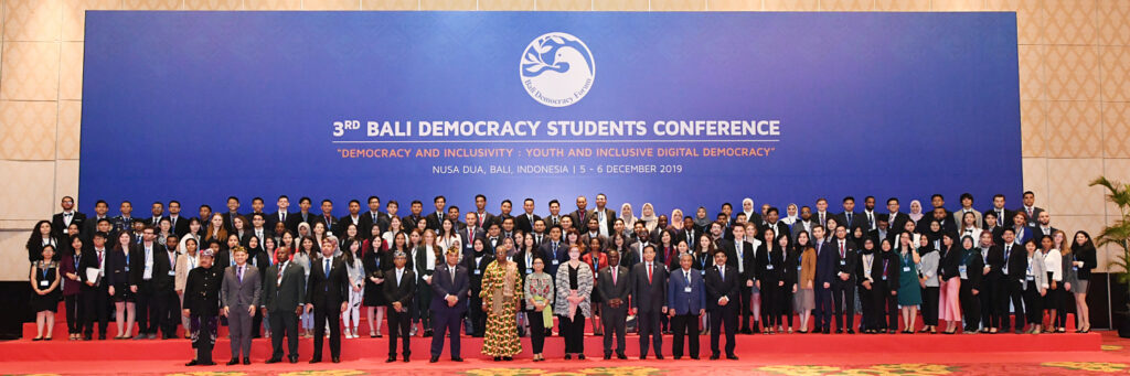 Deux étudiants d'IRIS Sup' participent à The Bali Democracy Students Conference