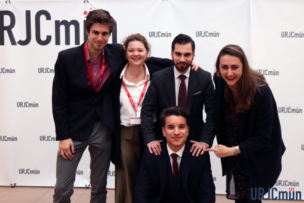 L'IRIS MUN a représenté les couleurs d'IRIS Sup' à la conférence MUN de Madrid !