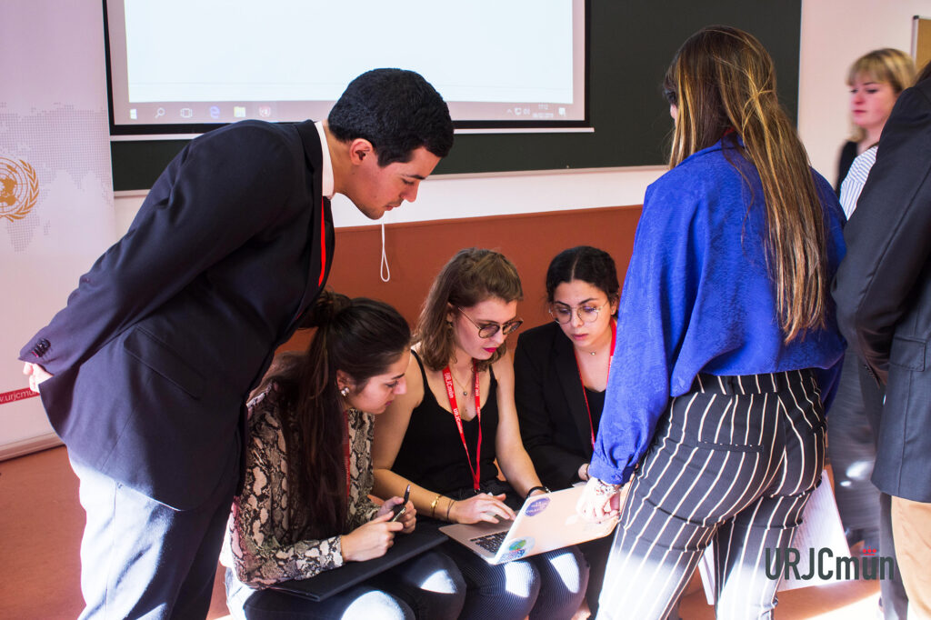 L'IRIS MUN a représenté les couleurs d'IRIS Sup' à la conférence MUN de Madrid !